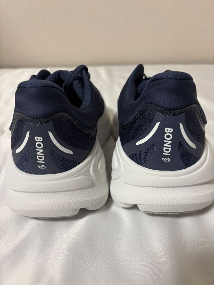 HOKA M Bondi 9 ネイビー26cm