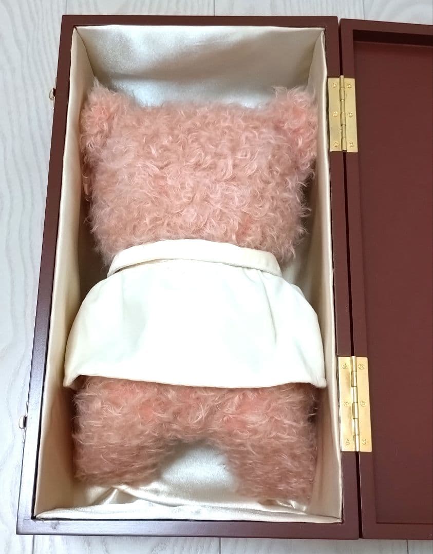 東京国立博物館「ハローキティ展」で展示のモデル！限定350体　キティ×ハーマン