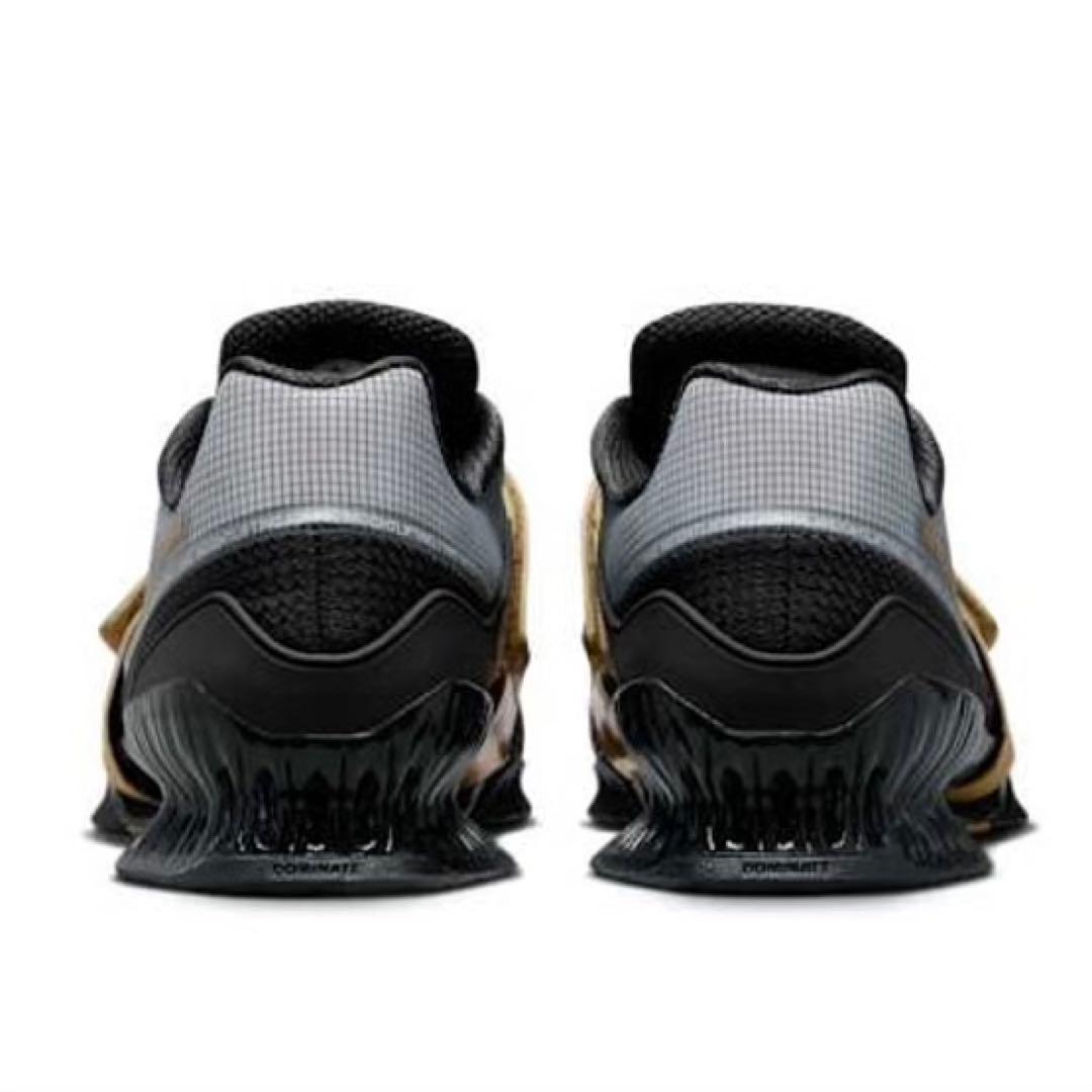 ナイキ 30 ロマレオス ウェイトリフティング シューズ 筋トレ 重量挙げ 靴