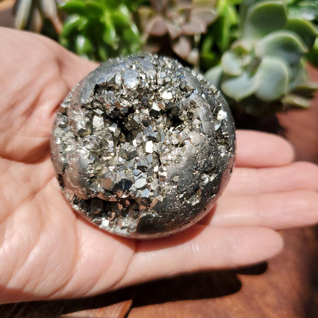 パイライト鉱石　スフィア　3　ペルー産　パイライト標本