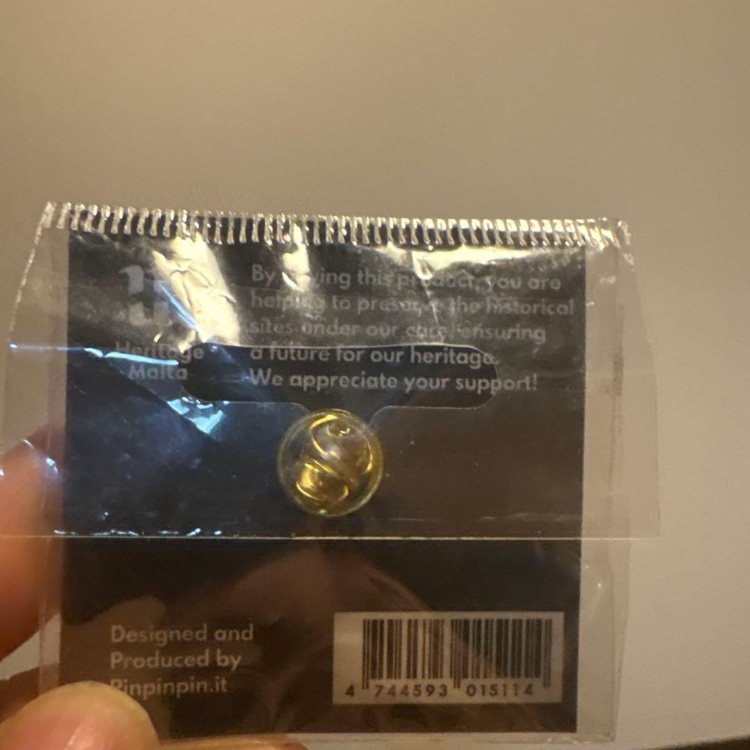 激レアマルタ館ピンバッジ（非売品）&ポーランド館ピンバッジ　セット