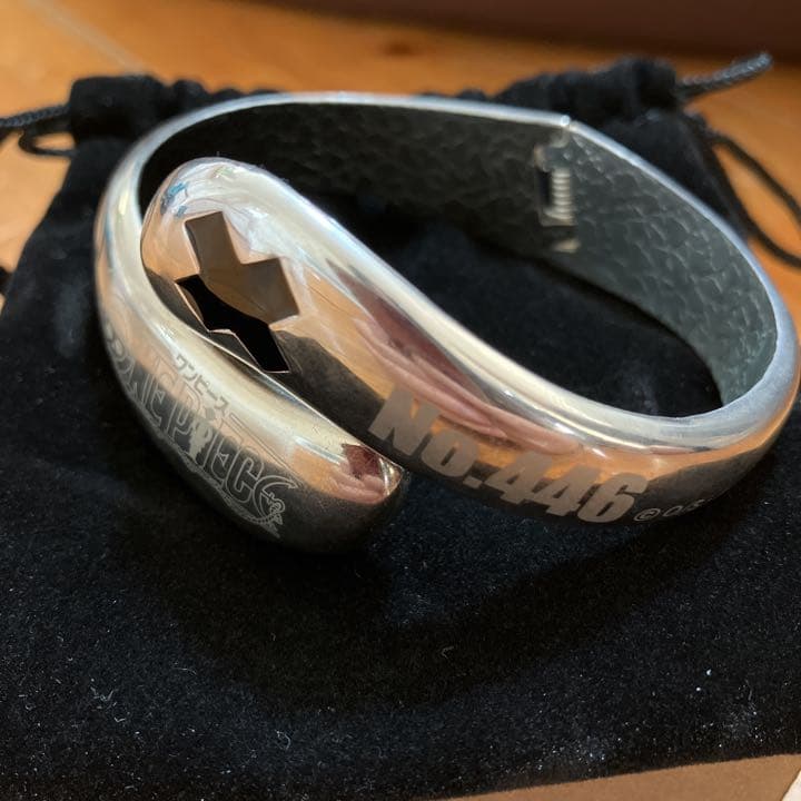 ワンピース　ブレスレット