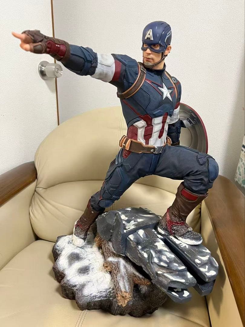 希少！日本未発売CAPTAIN AMERICA キャプテン アメリカ フィギュア