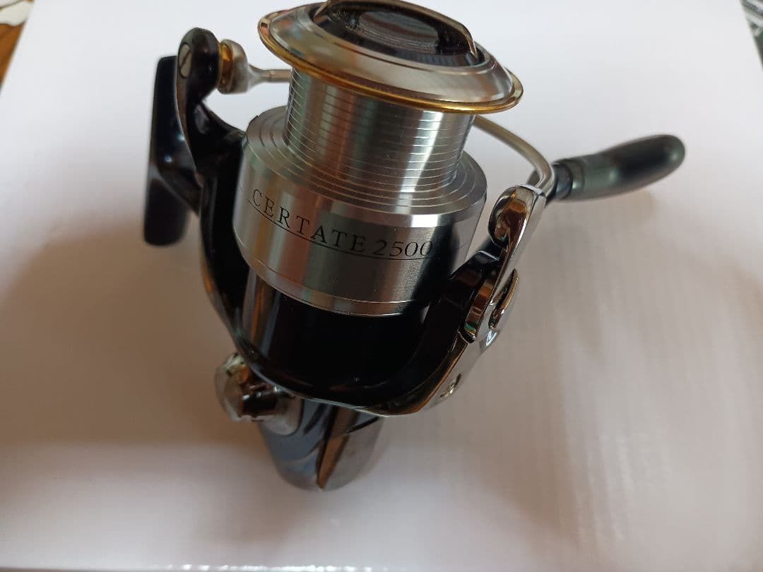 T*G様 ★★DAIWA　04セルテート　2500　MADE IN JAPAN★