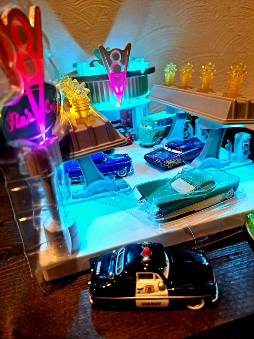 希少♦️カーズ プレシジョンシリーズ V8フローズカフェ