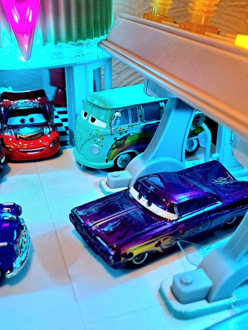 希少♦️カーズ プレシジョンシリーズ V8フローズカフェ