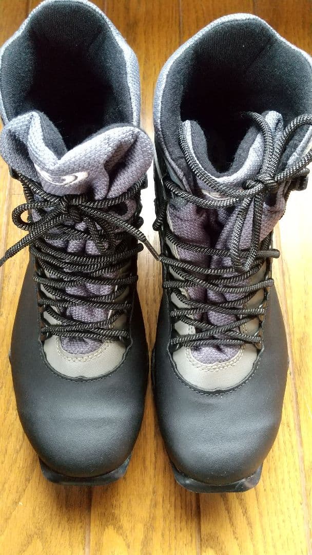 SALOMON クロスカントリーブーツ ESCAPE B525.5cm