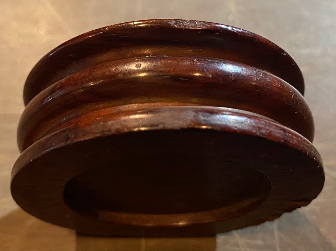 古翡翠 和田玉・鑑賞台付・ヴィンテージ　レア ・オブジェ・鼻煙壺 ・台湾茶器