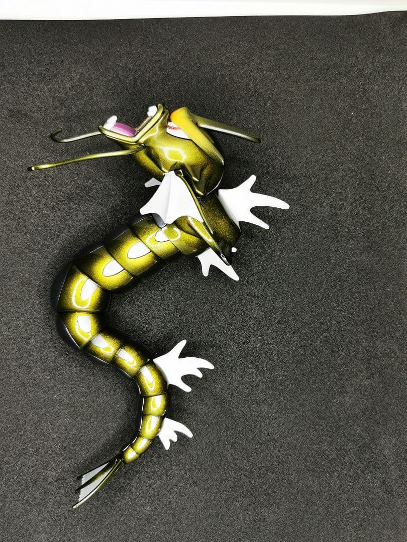 ギャラドス 完成品 黄金進化キャンディグラデ塗装【一点物】ポケプラ