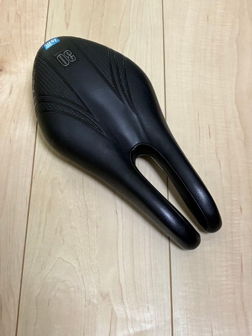 ism PL1.0 ロードバイクサドル