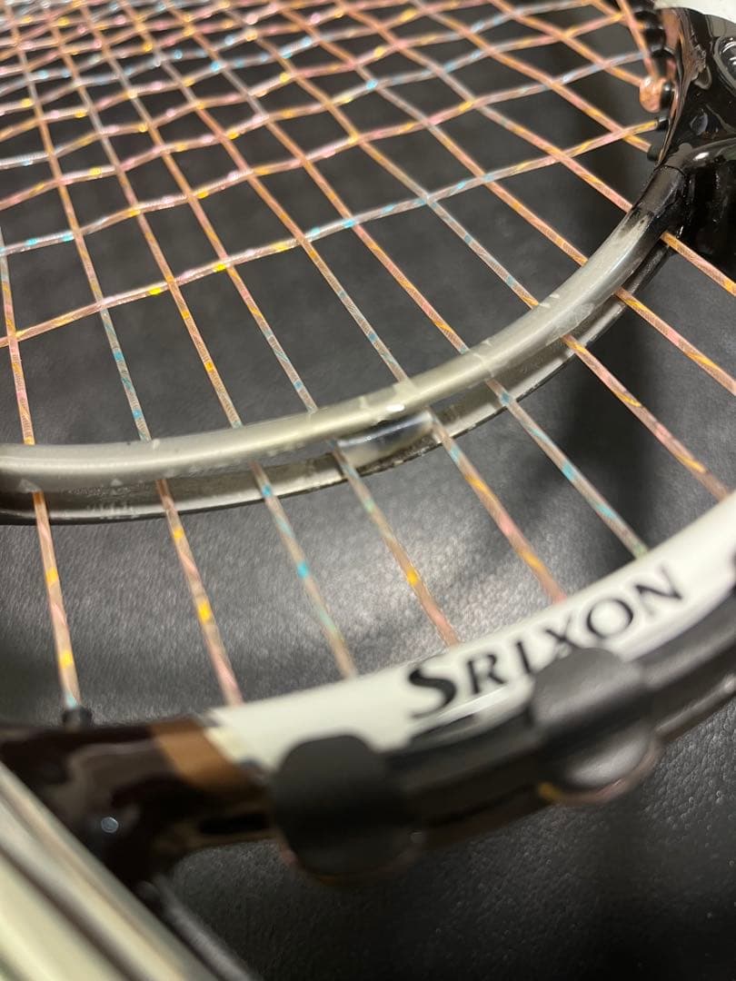Srixon Revo CS 10.0 テニスラケット グリップ2