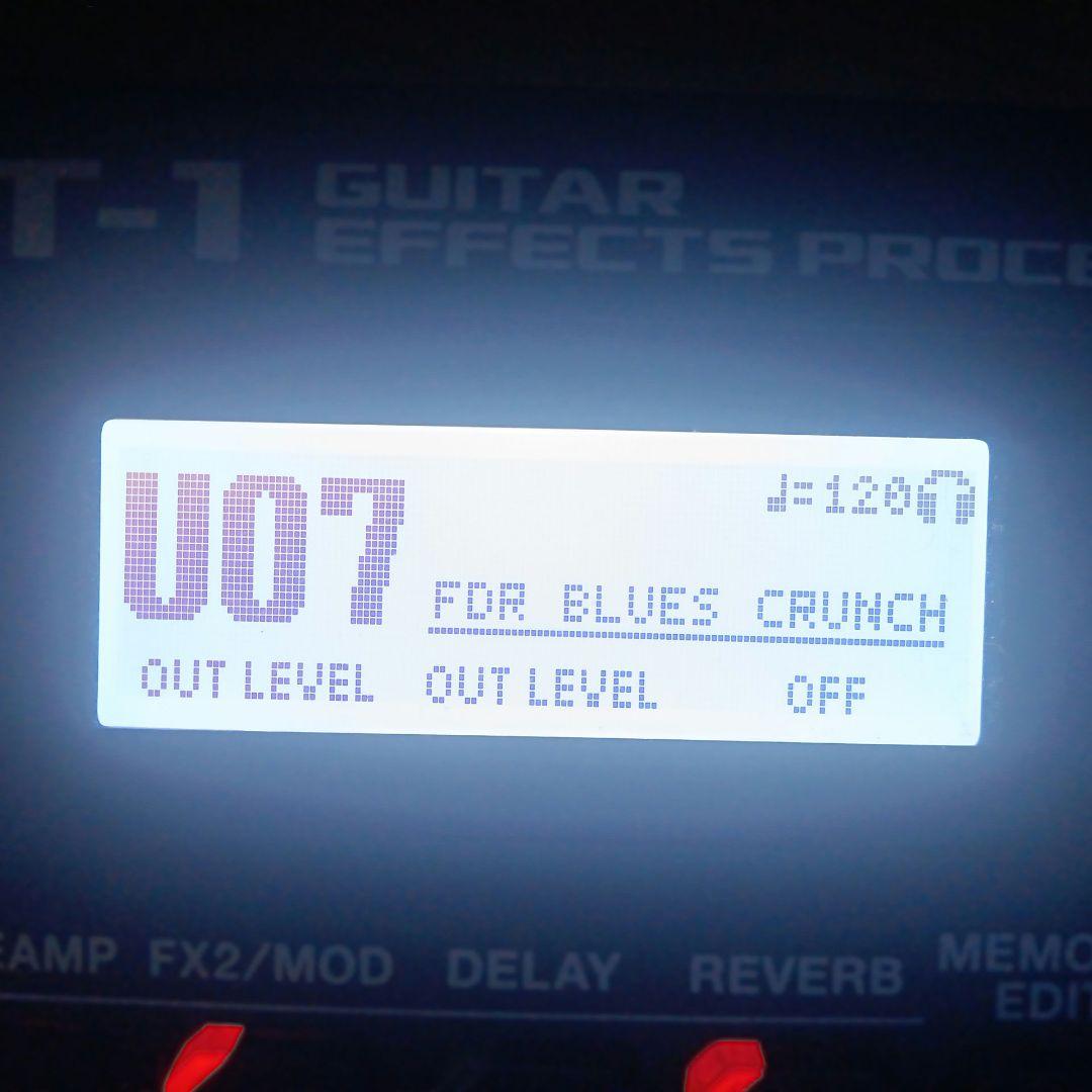 BOSS GT1 マルチエフェクター　BOSSシールド　説明書付き