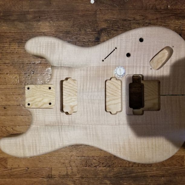 確認用5Aカーリーメイプル使用オリジナルストラト