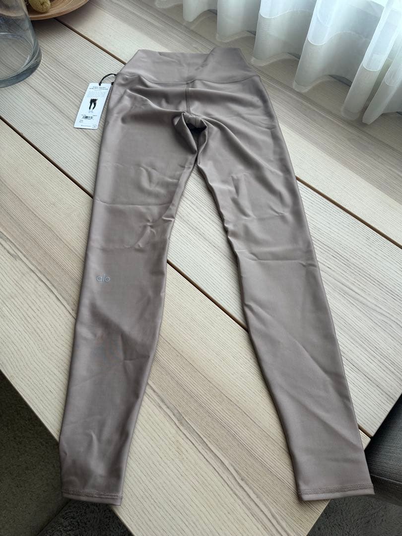 alo yoga アロ ヨガ アロヨガ ピラティス レギンス　エアリフト