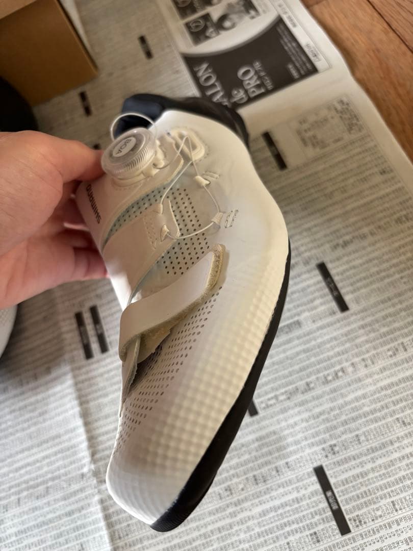 SHIMANO 自転車用シューズ BOAシステム ホワイト　25　26 41