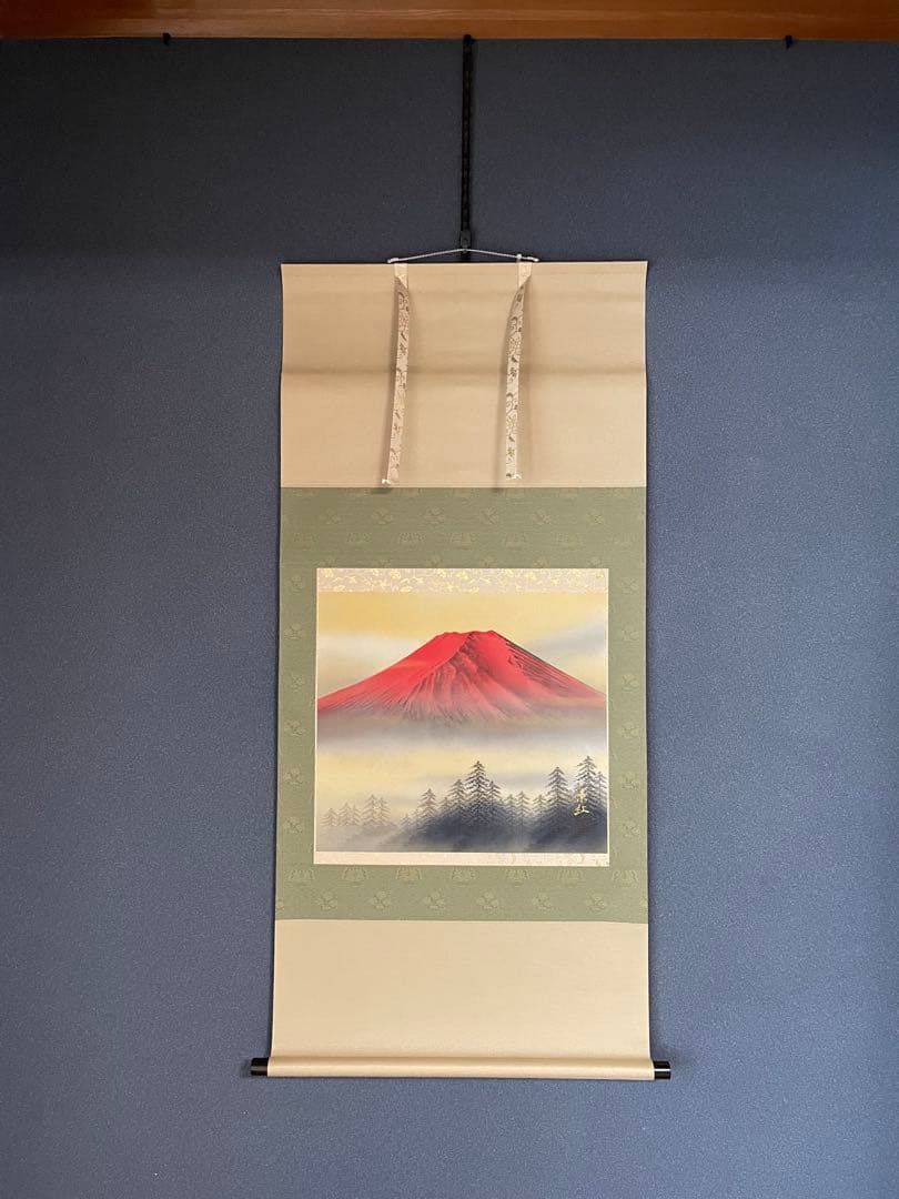 紅富士　掛軸　桐箱収納　新品