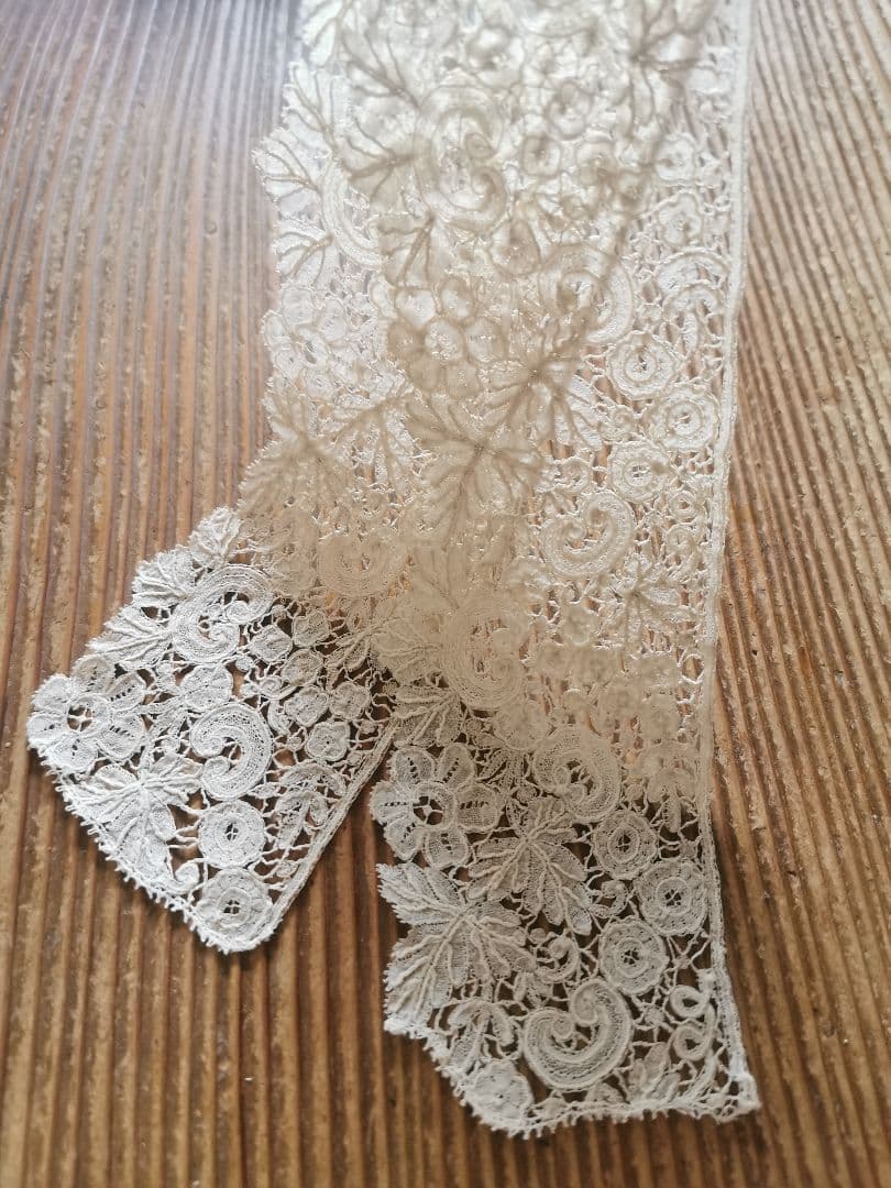 アンティーク ブリュッセルレース ポワンドローズ カフス用レース 付け襟 ペア