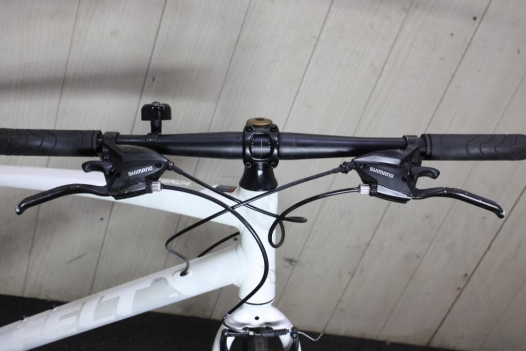 FELT VERZA SPEED50 700C アルミ 24速 410mmクロス