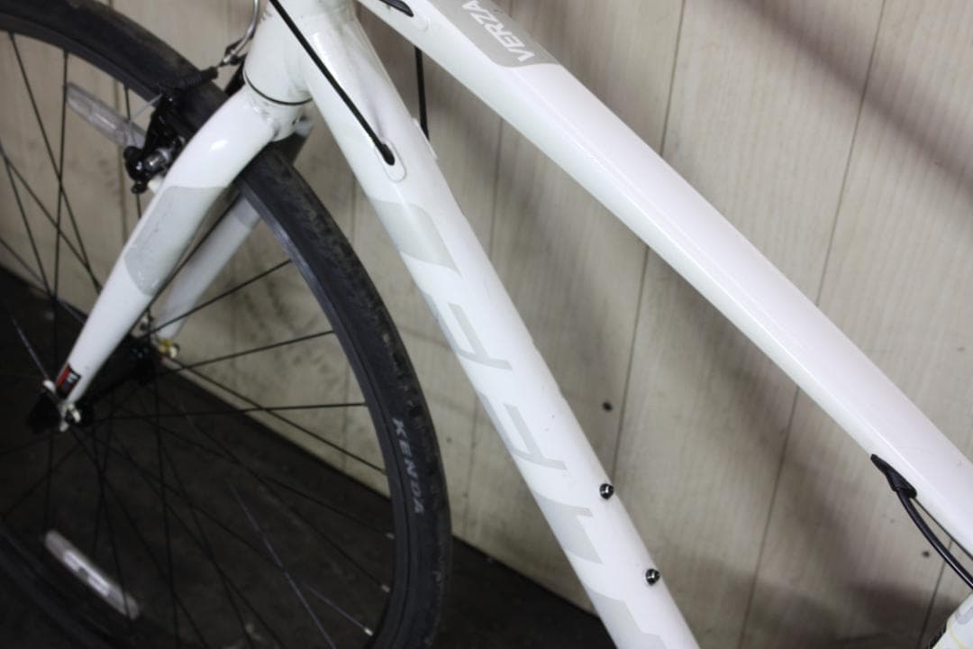 FELT VERZA SPEED50 700C アルミ 24速 410mmクロス