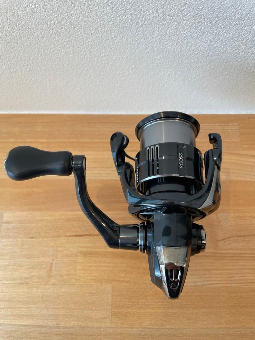 【極美品】シマノ 19ヴァンキッシュ 2500S