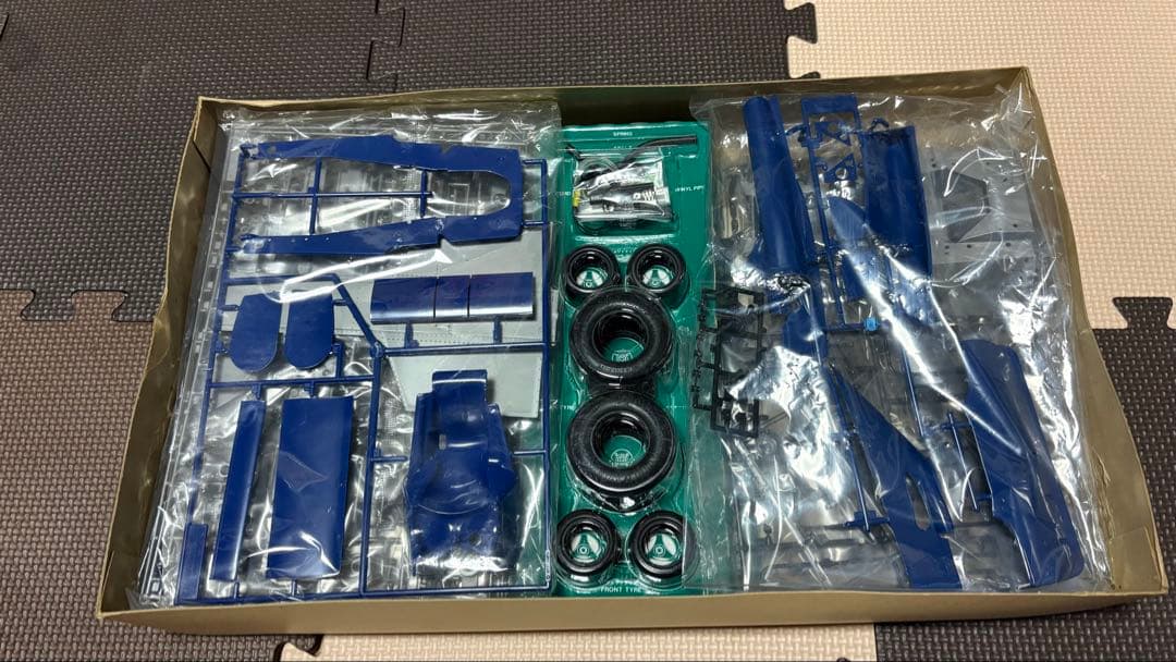 【当時物・希少】TAMIYA Tyrrell P34 6 Wheeler1/12