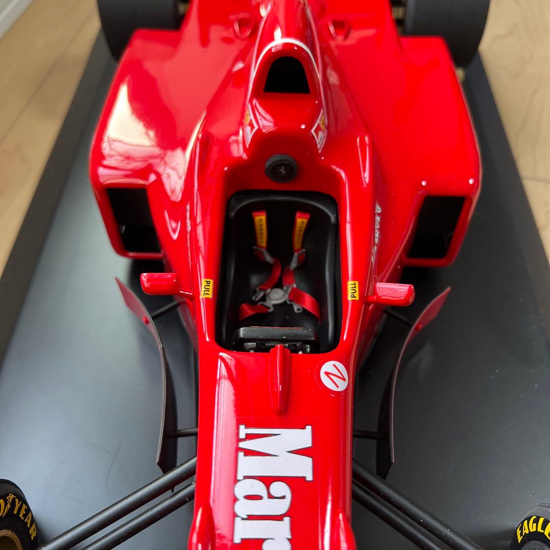 フェラーリF310B 1/8 マルボロ　ミニチャンプス