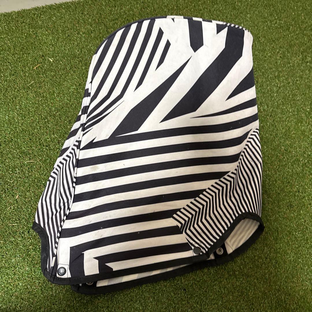 OGIO オジオ キャディバッグ 2.7kg 14分割 軽量 ゼブラ柄