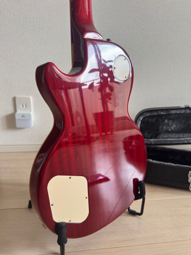 Epihone エピフォン レスポール(ケース・スタンド・その他付属品付き)