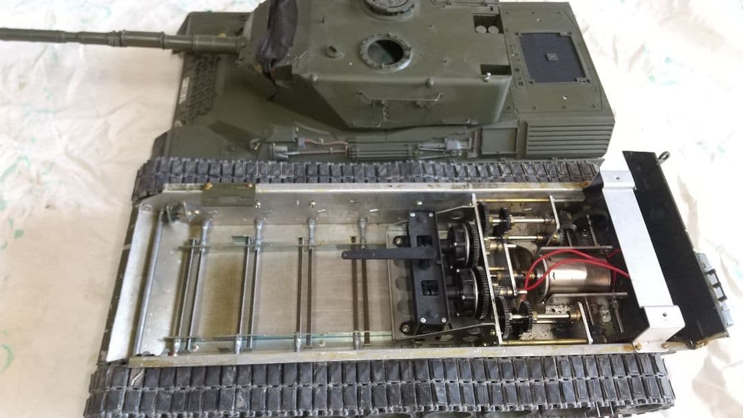 タミヤ1/16RCレオパルド