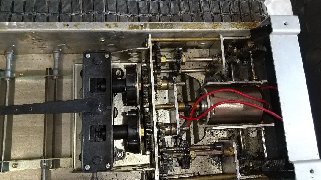 タミヤ1/16RCレオパルド