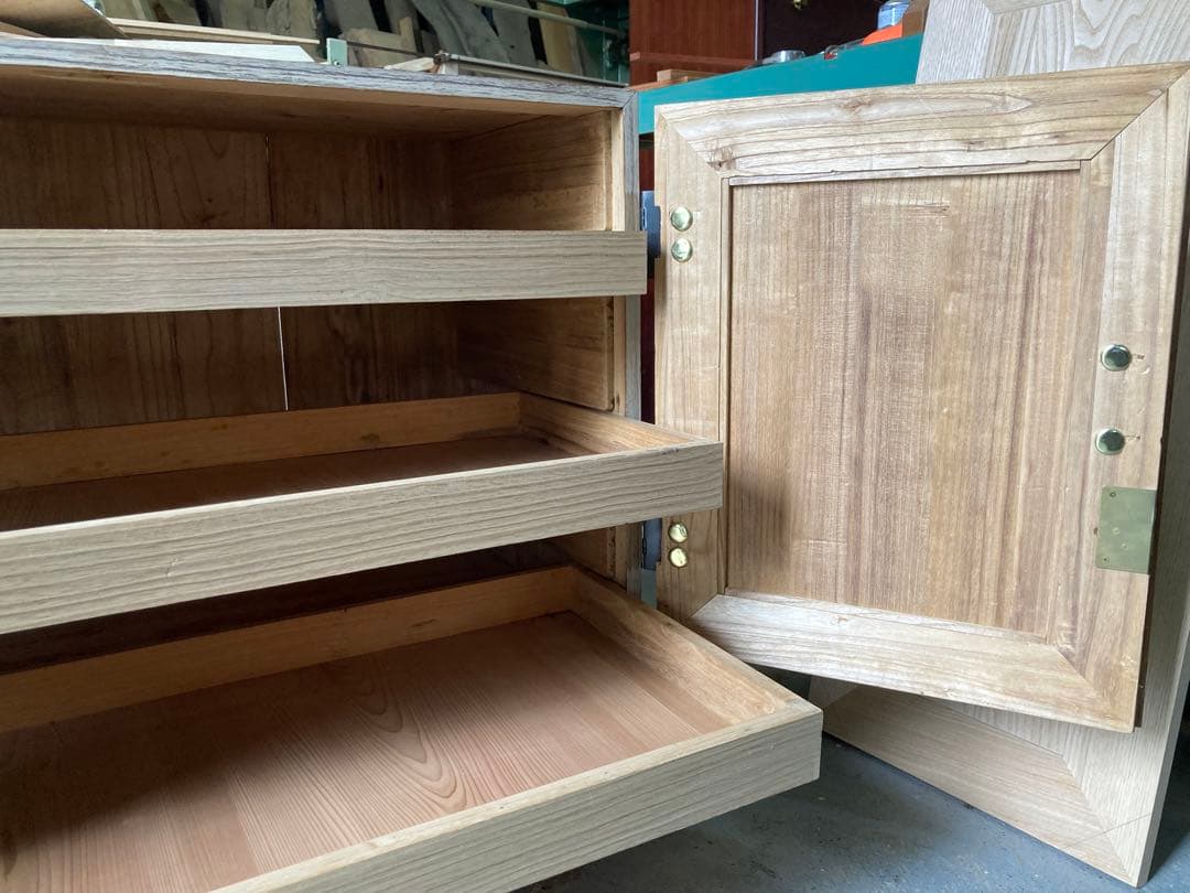 桐箪笥　着物収納　昭和レトロ