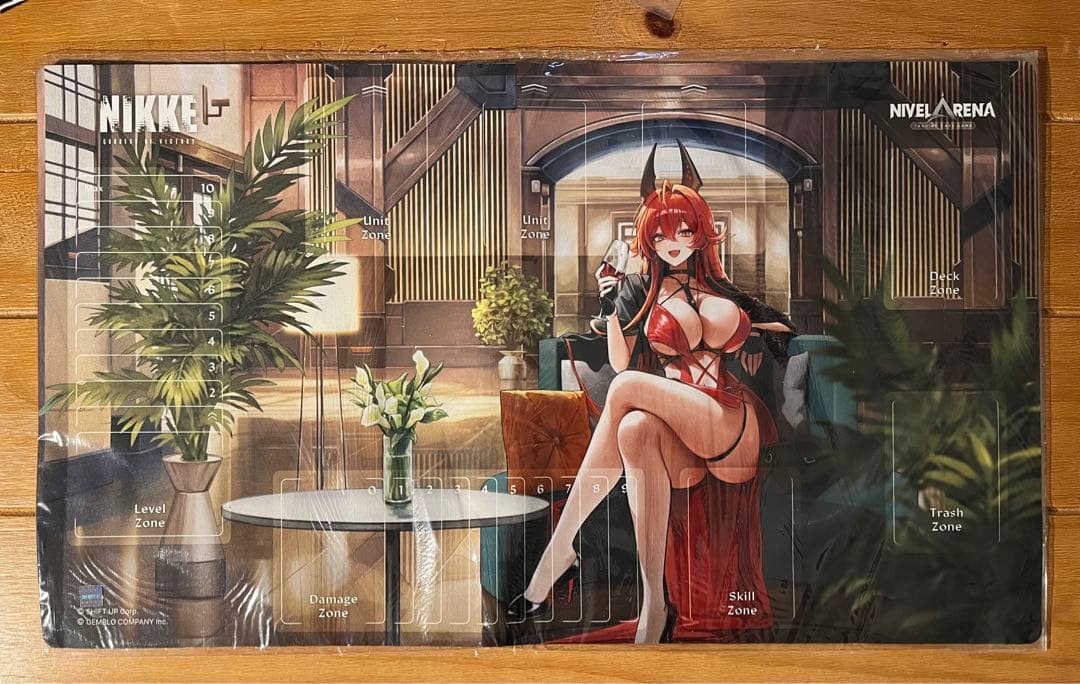 NIKKE NIVELARENA ニベルアリーナ　レッドフード　プレイマット
