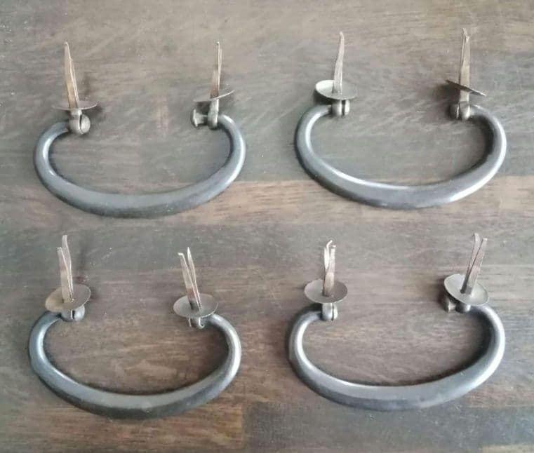 和箪笥桐だんすの取っ手　飾り金具　金属工芸　和骨董　アンティーク