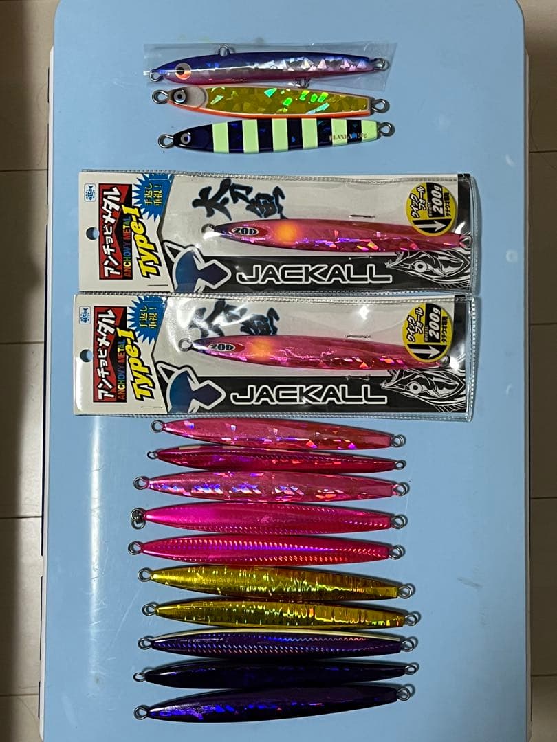 アンチョビメタルの12本セットになります。（おまけジグ3本付き）