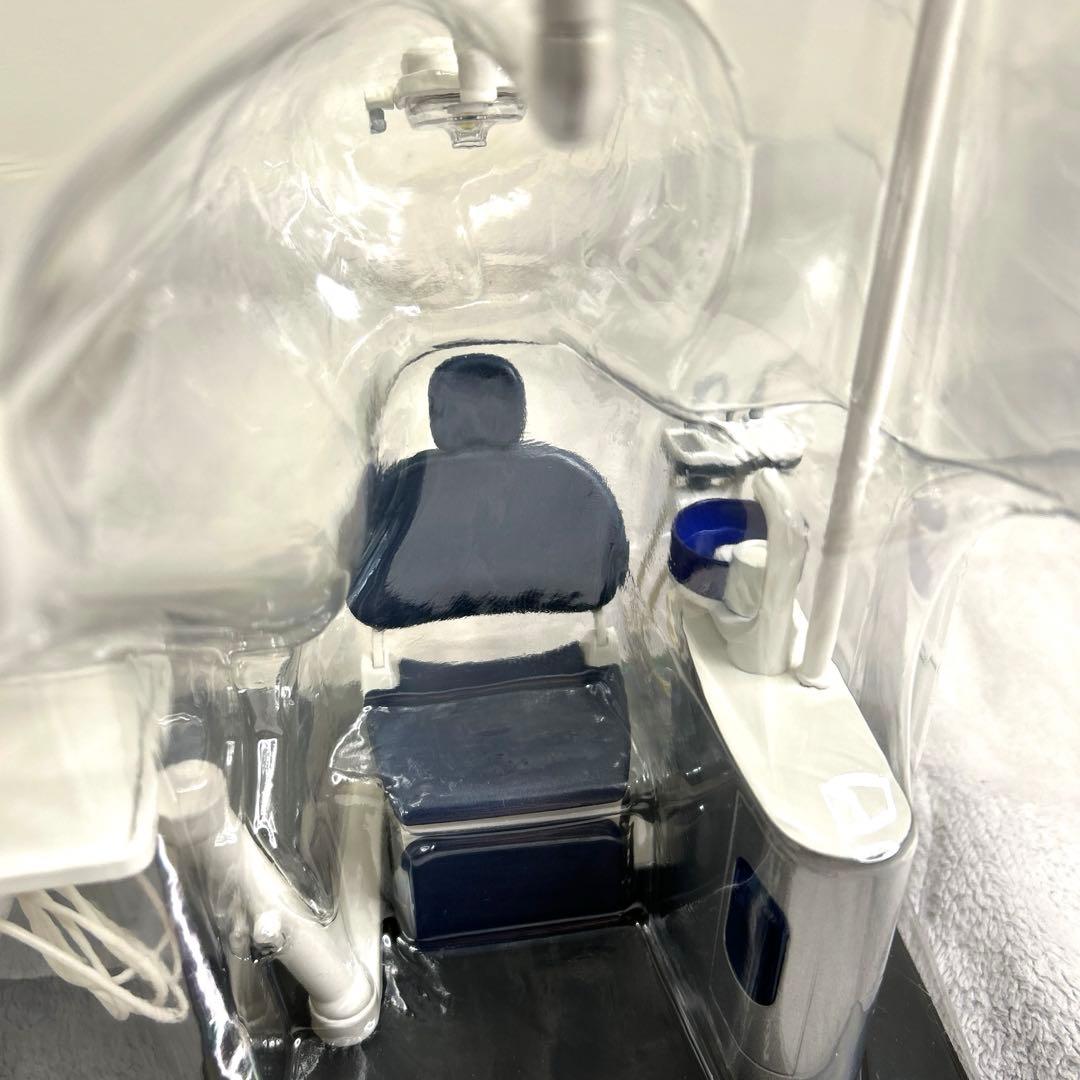 非売品　レア　歯医者　椅子　デンタルチェア　フィギュア　飾り　ミニチュア　紺