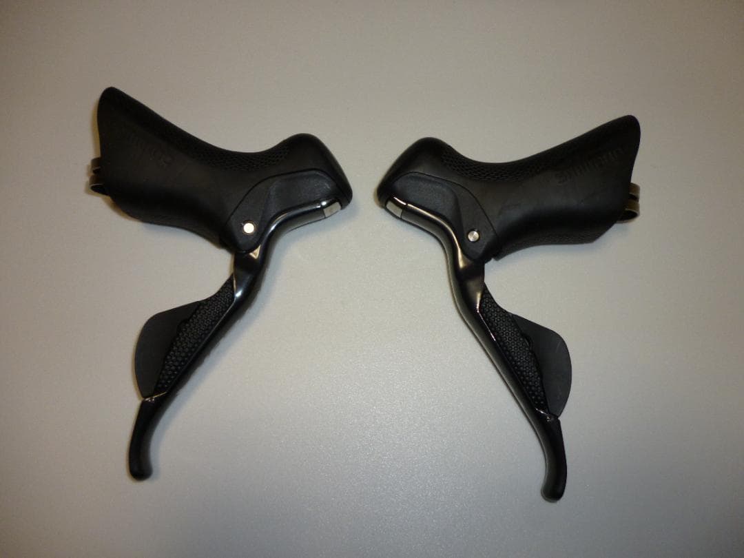 【未使用】シマノDi2　ST-6870 ULTEGRA　2x11s シフター