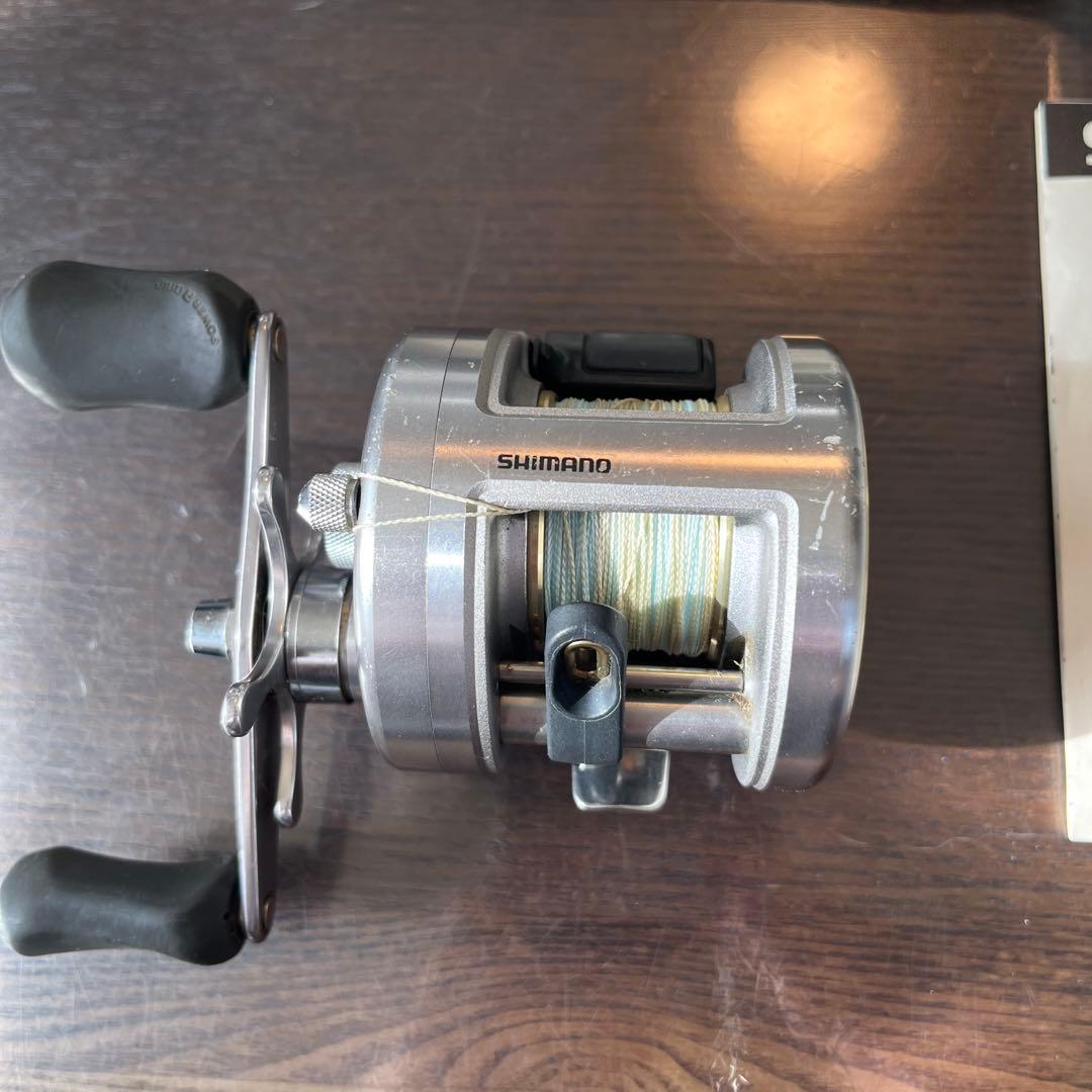 【箱付・説明書／美品】シマノ カルカッタ200 SVS A-RB シルバー