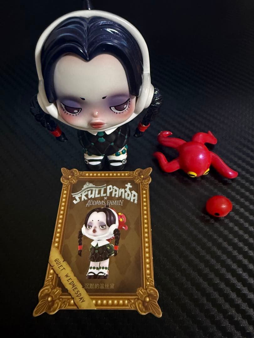 k187 POPMART　SKULLPANFA×ADDAMS