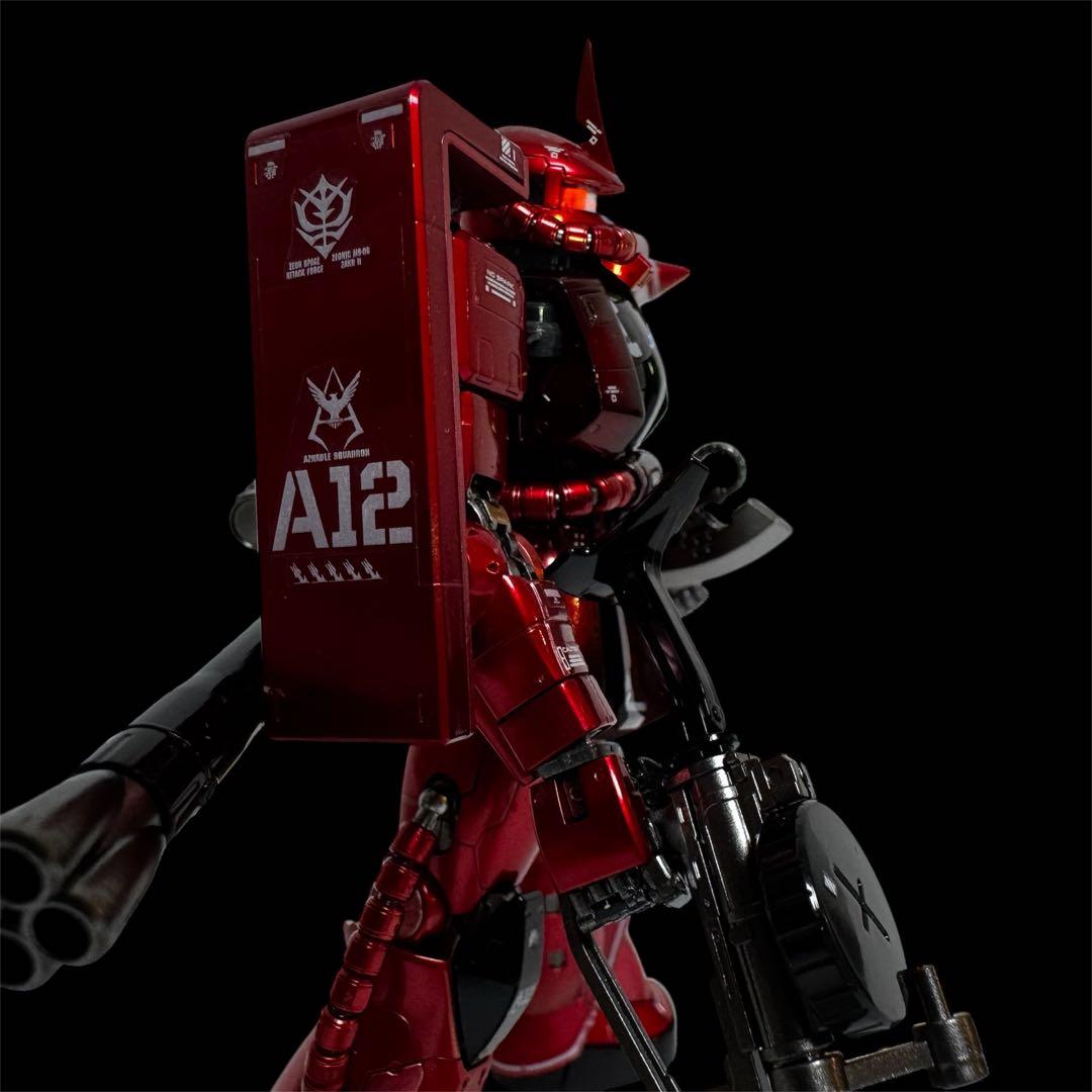 RG シャア専用ザクⅡ 塗装済み完成品 ガンプラ