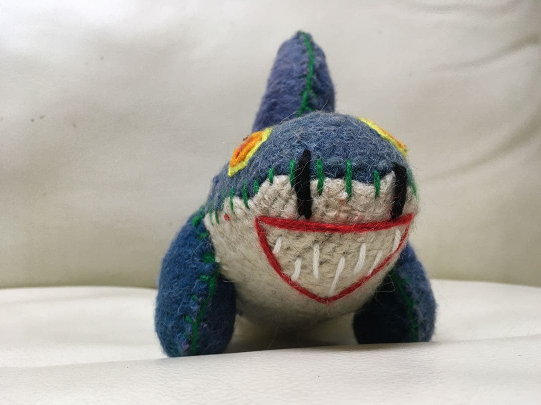 サメのぬいぐるみ