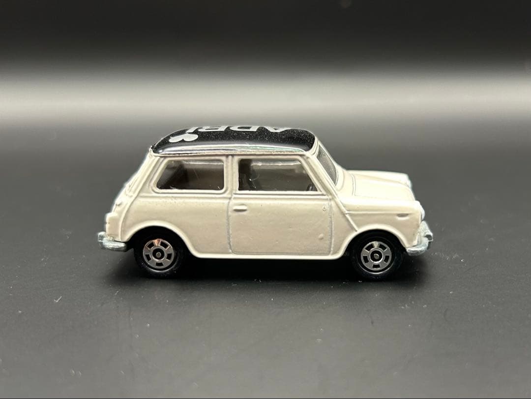 tomica ミニクーパー アップルマン　白　日本製　トミカ　ミニカー