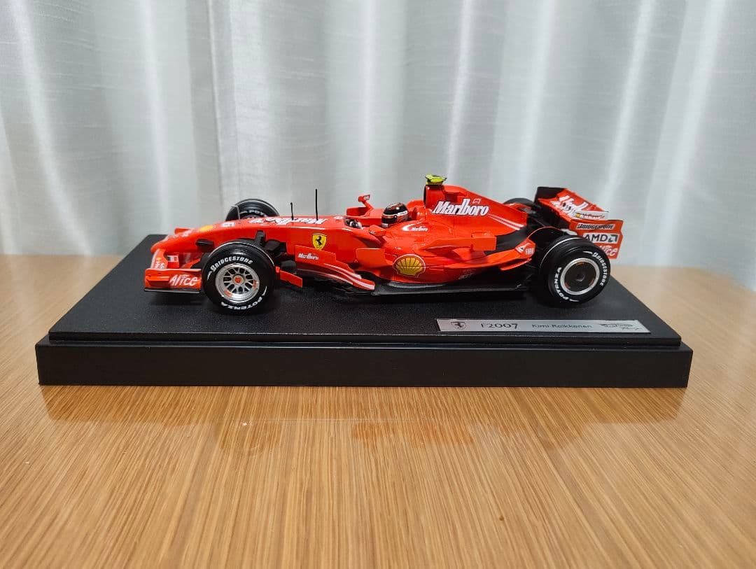 ミニカー Hot Wheels F2007 Kimi Raikkonen 1/18