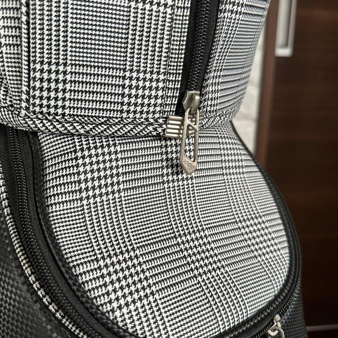 美品 XXIOゼクシオ キャディバッグ 千鳥格子柄 グレー系9.5型