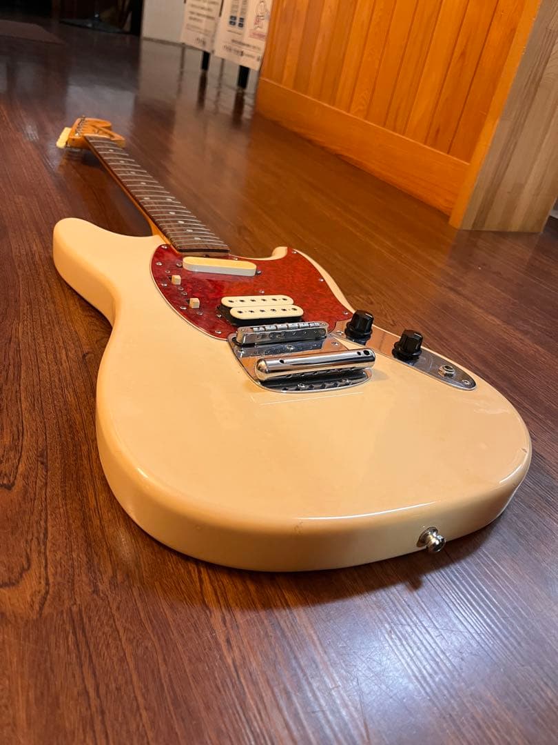 Fender Japan Mustang カートコバーンモデル