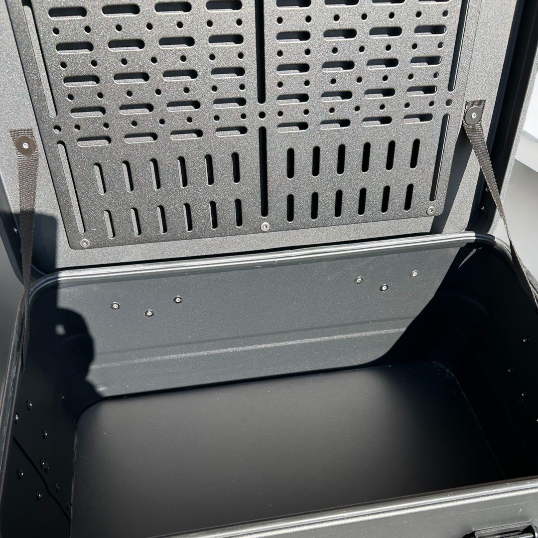 DELTA アルミコンテナ30L 1050WORKS 三分割天板+上蓋パネル