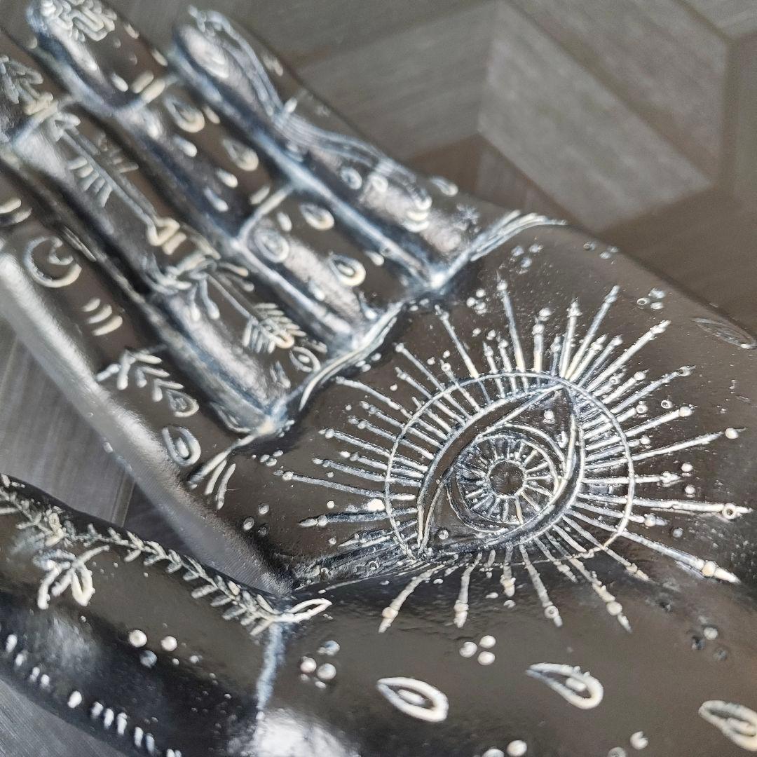 黒い手の置物 ハンドオブジェ