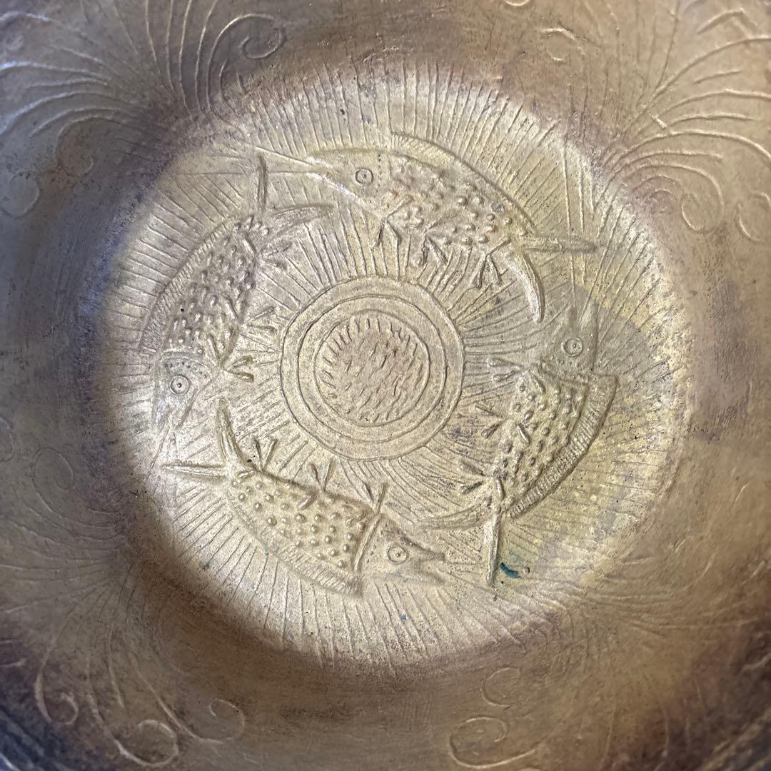 噴水魚洗盆　金属製 魚模様の水入れ器 直径約30cm