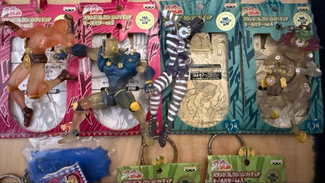 ジョジョの奇妙な冒険フィギュア キーホルダー