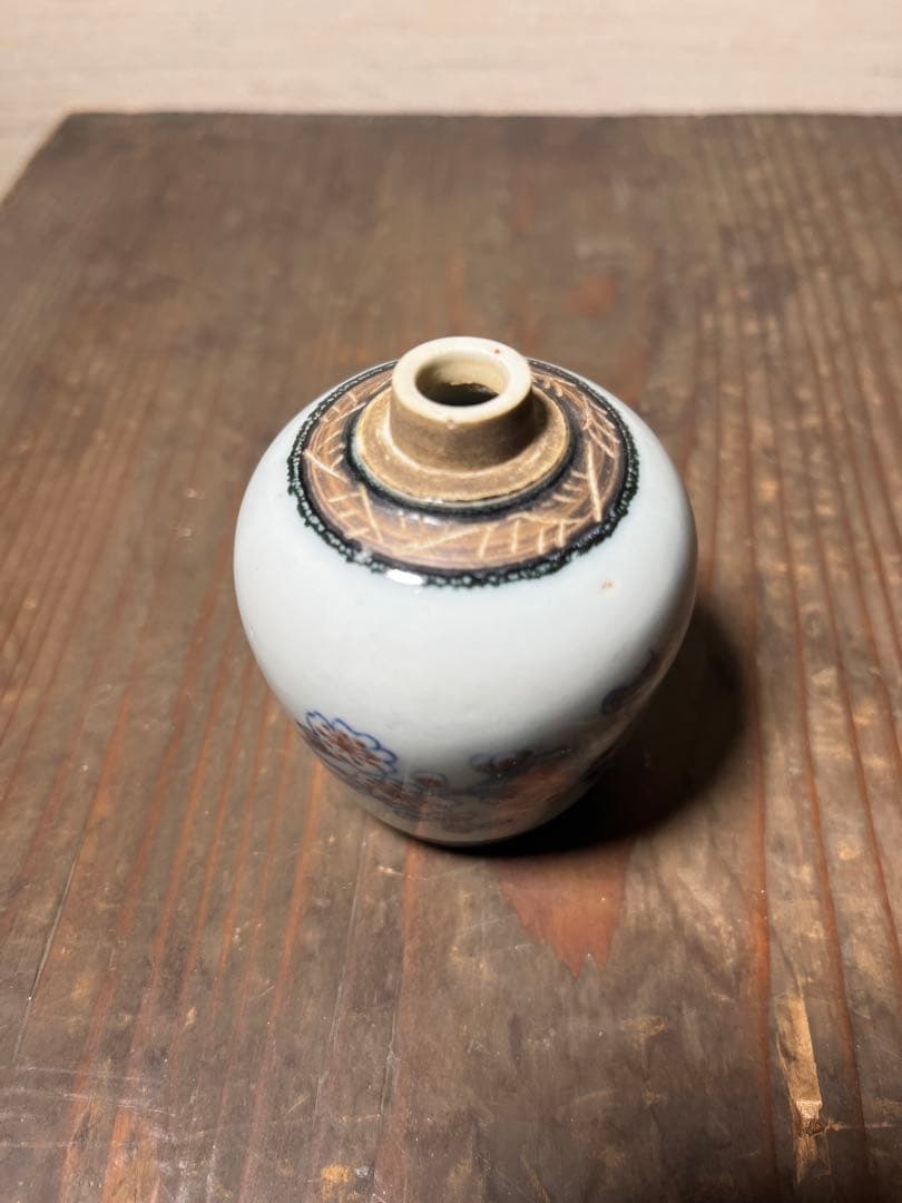 清　釉里紅花文小壷　骨董品