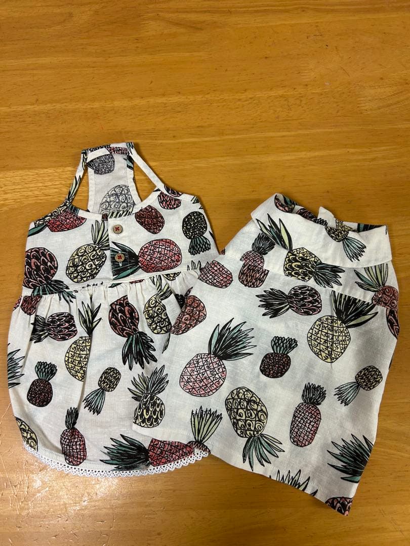 アトリエジジ　パイナップル柄 犬用タンクトップドレス & シャツ　２着セット